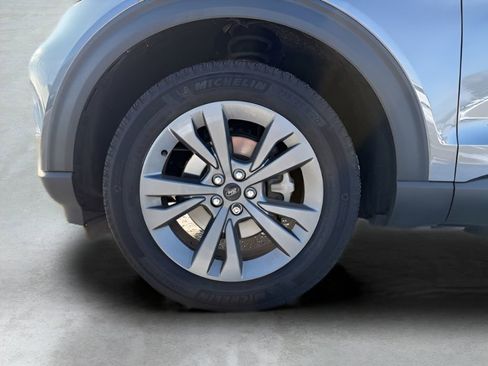 Used 2023 Ford Explorer XLT w/ Equipment Group 202A image 37