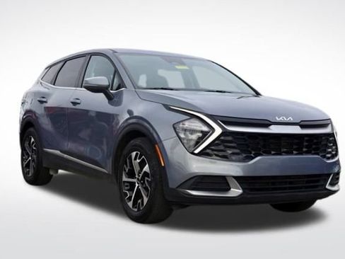 Used 2023 Kia Sportage EX image 1