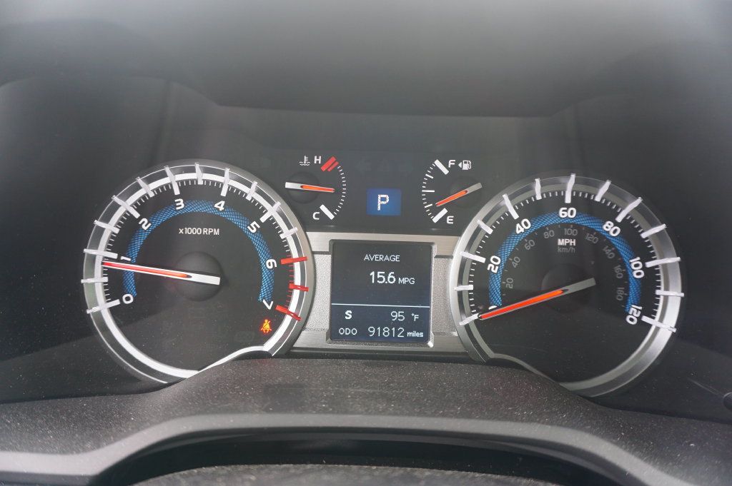 Used 2018 Toyota 4Runner Limited AWD/4WD image 6