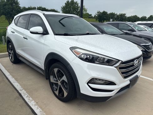 Used 2018 Hyundai Tucson Limited FWD image 3