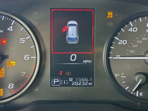 Used 2024 Subaru Crosstrek 2.0i AWD/4WD image 16