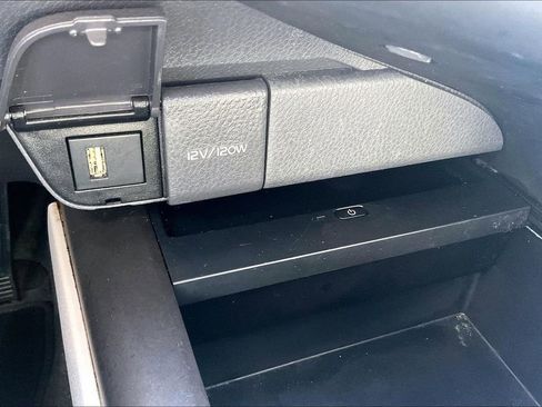 Used 2023 Toyota Camry XLE w/ Navigation Package image 16