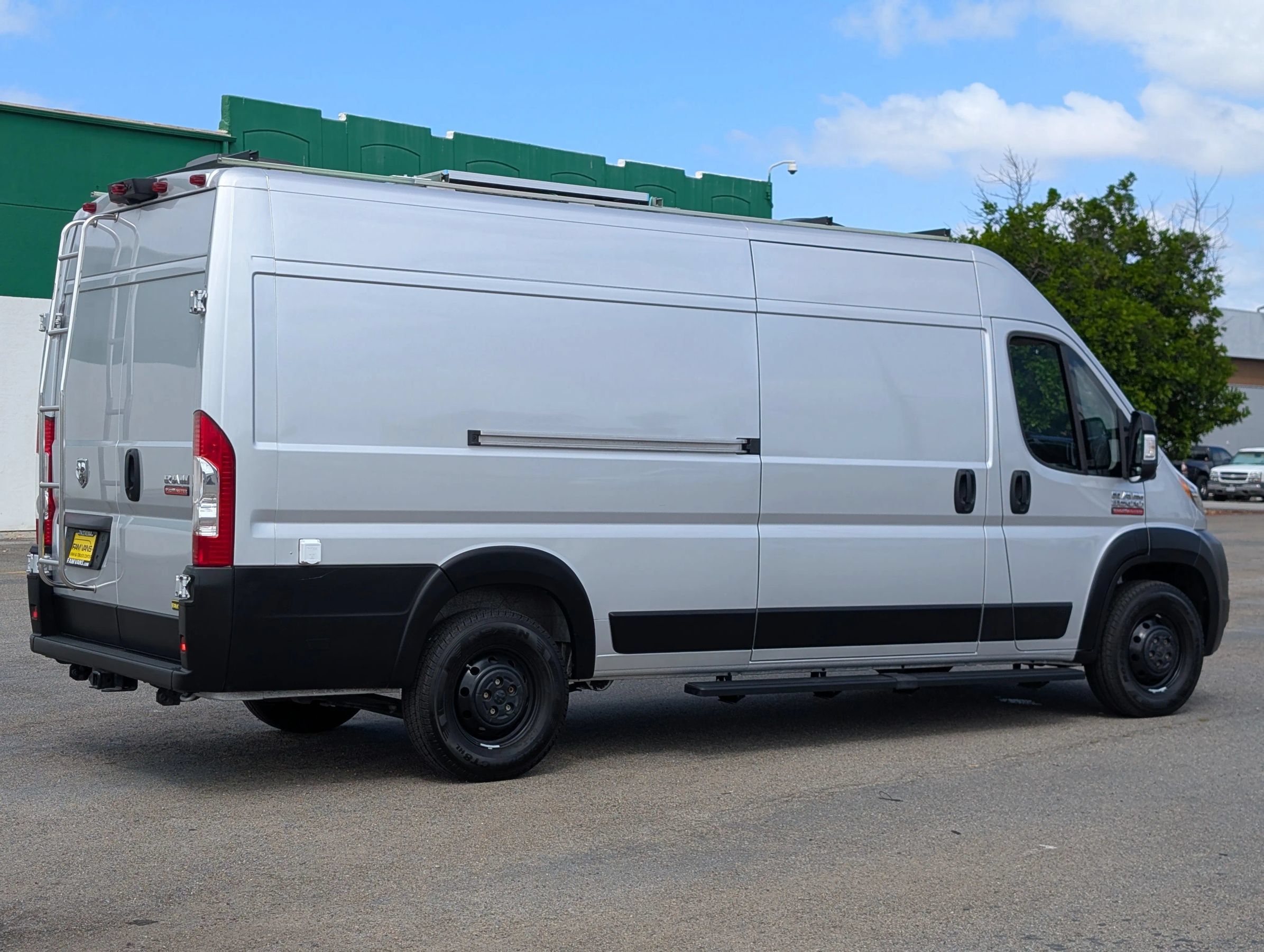 Used 2022 RAM ProMaster 3500 w/ Premium Convenience Group (A) FWD image 7