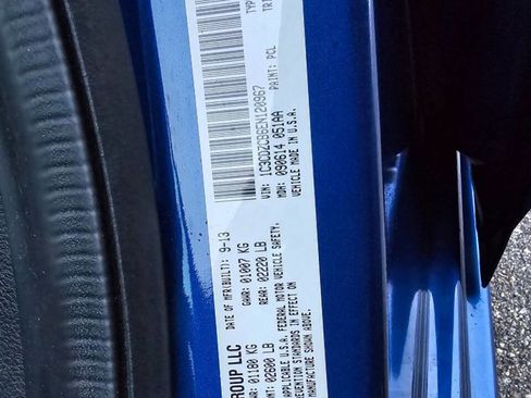 Used 2014 Dodge Avenger SXT image 35