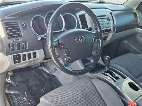 Used 2011 Toyota Tacoma 4x4 Double Cab image 8