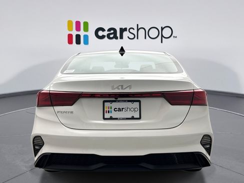Used 2023 Kia Forte LXS FWD image 4