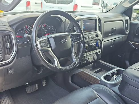 Used 2019 Chevrolet Silverado 1500 LT Trail Boss AWD/4WD image 15