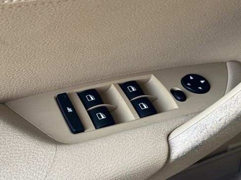 Used 2014 BMW X1 sDrive28i image 12