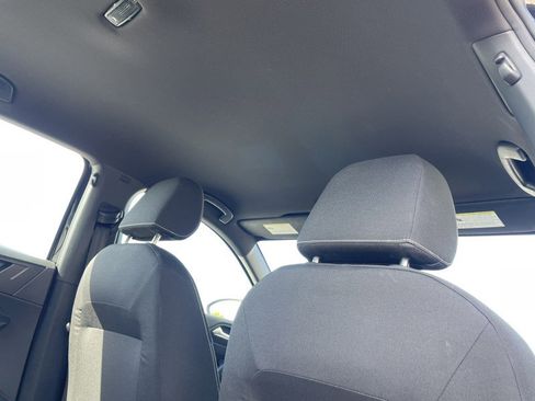 Used 2023 Volkswagen Jetta Sport image 9