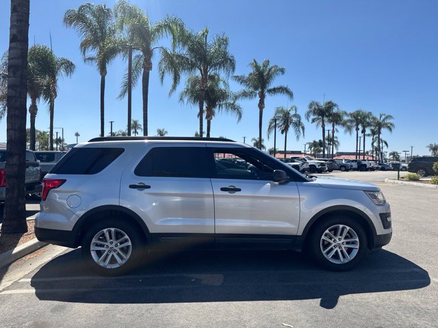Used 2017 Ford Explorer FWD image 4