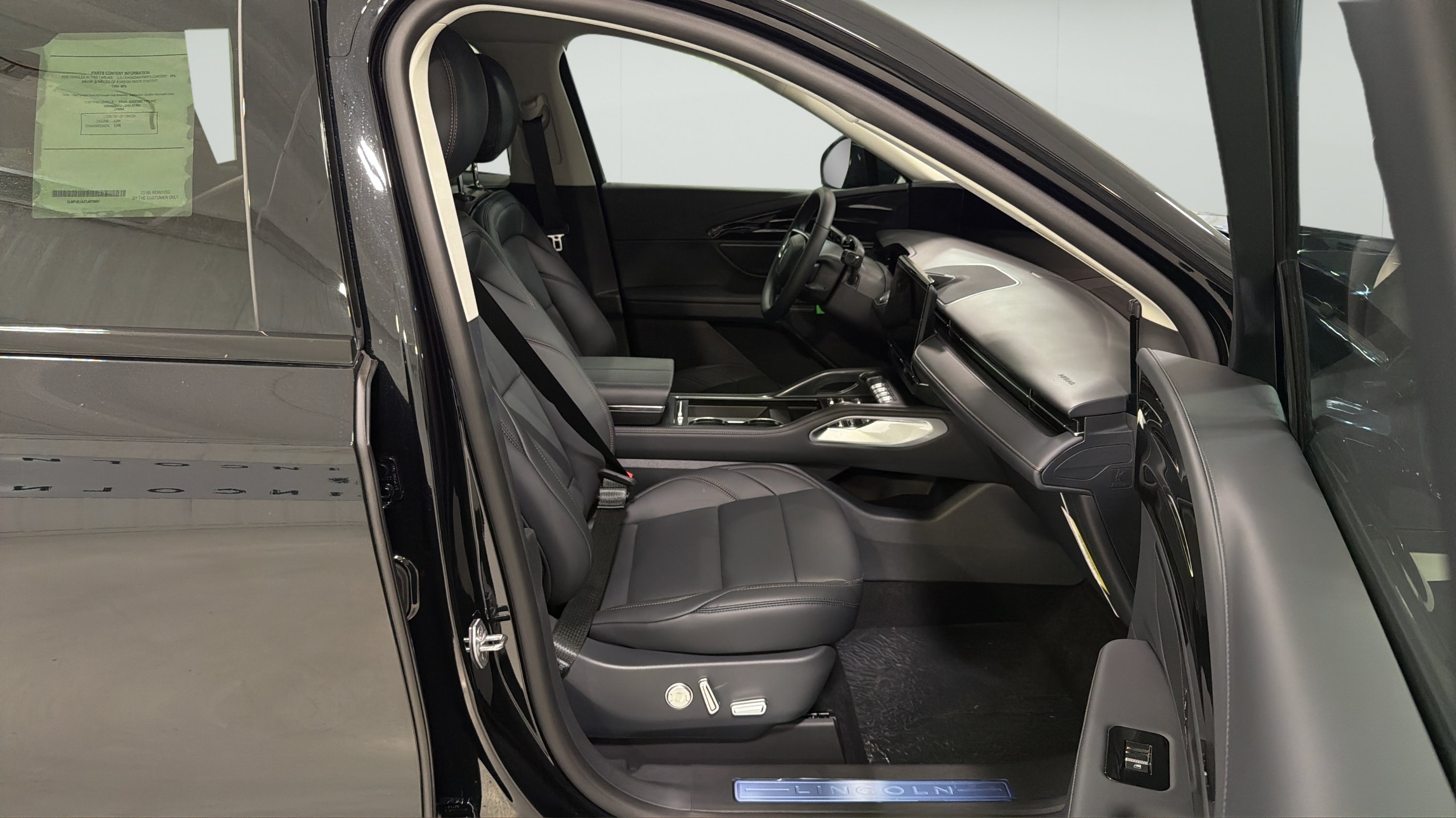 New 2026 Lincoln Nautilus Premier AWD/4WD image 25