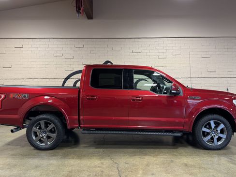 Used 2016 Ford F150 Lariat w/ Equipment Group 502A Luxury AWD/4WD image 3