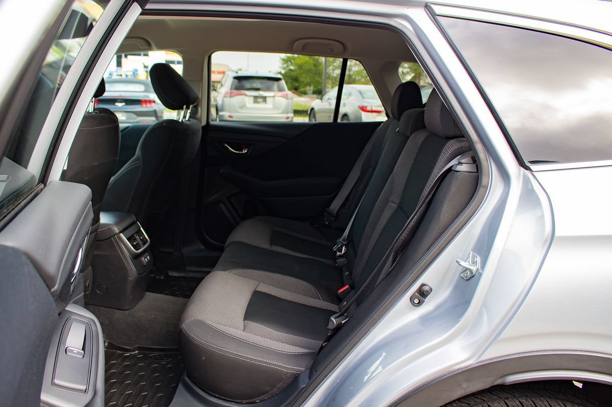 Used 2022 Subaru Outback Premium AWD/4WD image 14