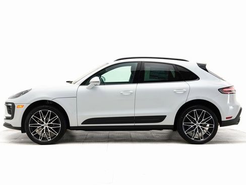 New 2025 Porsche Macan image 2