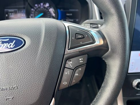 Used 2024 Ford Edge SEL image 38