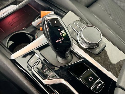 Certified 2023 BMW 530i xDrive w/ Premium Package image 15