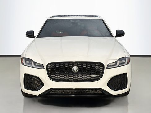 Used 2024 Jaguar XF R-Dynamic SE image 8