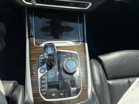 Used 2020 BMW X7 xDrive40i w/ Premium Package image 28