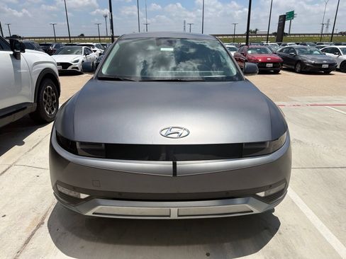 Used 2023 Hyundai Ioniq 5 SEL RWD image 2