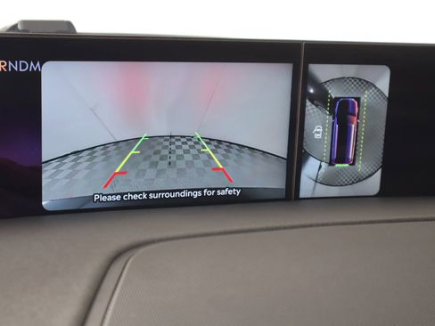 Used 2025 Lincoln Navigator L Reserve image 7