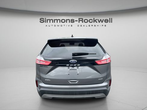 Used 2024 Ford Edge SEL w/ Convenience Package AWD/4WD image 4