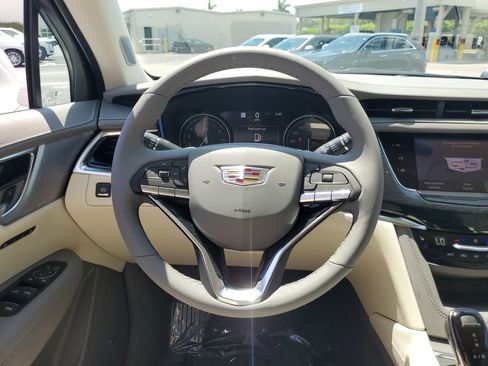 New 2025 Cadillac XT6 Premium Luxury w/ Technology Package image 18
