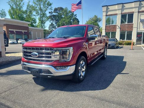 Used 2021 Ford F150 Lariat w/ Equipment Group 502A High AWD/4WD image 3
