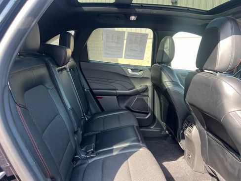 Used 2024 Ford Escape ST-Line w/ Tech Pack #1 AWD/4WD image 11