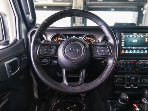 Used 2023 Jeep Wrangler Unlimited Sport AWD/4WD image 19
