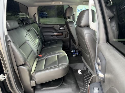 Used 2018 GMC Sierra 1500 SLT w/ SLT Premium Package AWD/4WD image 8