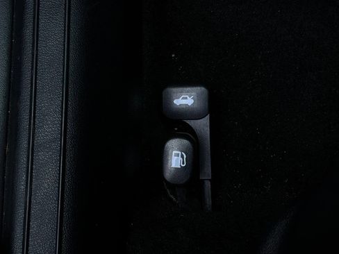 Used 2025 Kia K4 FWD image 25
