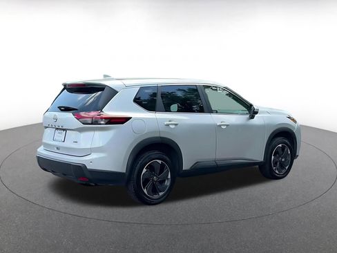 Used 2025 Nissan Rogue SV AWD/4WD image 14