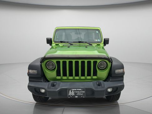 Used 2018 Jeep Wrangler Unlimited Sport S AWD/4WD image 2