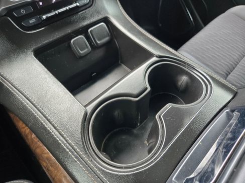 Used 2018 Chevrolet Tahoe LS image 30