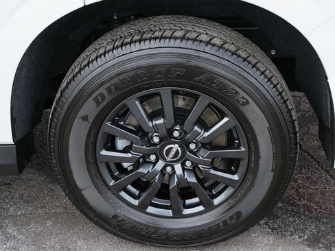 Used 2025 Nissan Armada SV image 8