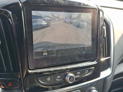 Used 2024 Chevrolet Traverse LT AWD/4WD image 23
