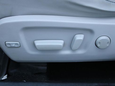 Used 2017 Toyota Highlander XLE image 35