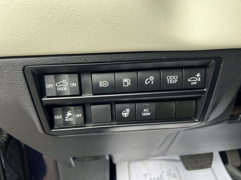 Used 2023 Toyota Tundra Capstone AWD/4WD image 27