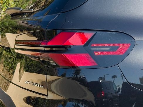 New 2026 BMW X5 xDrive50e w/ M Sport Package image 7