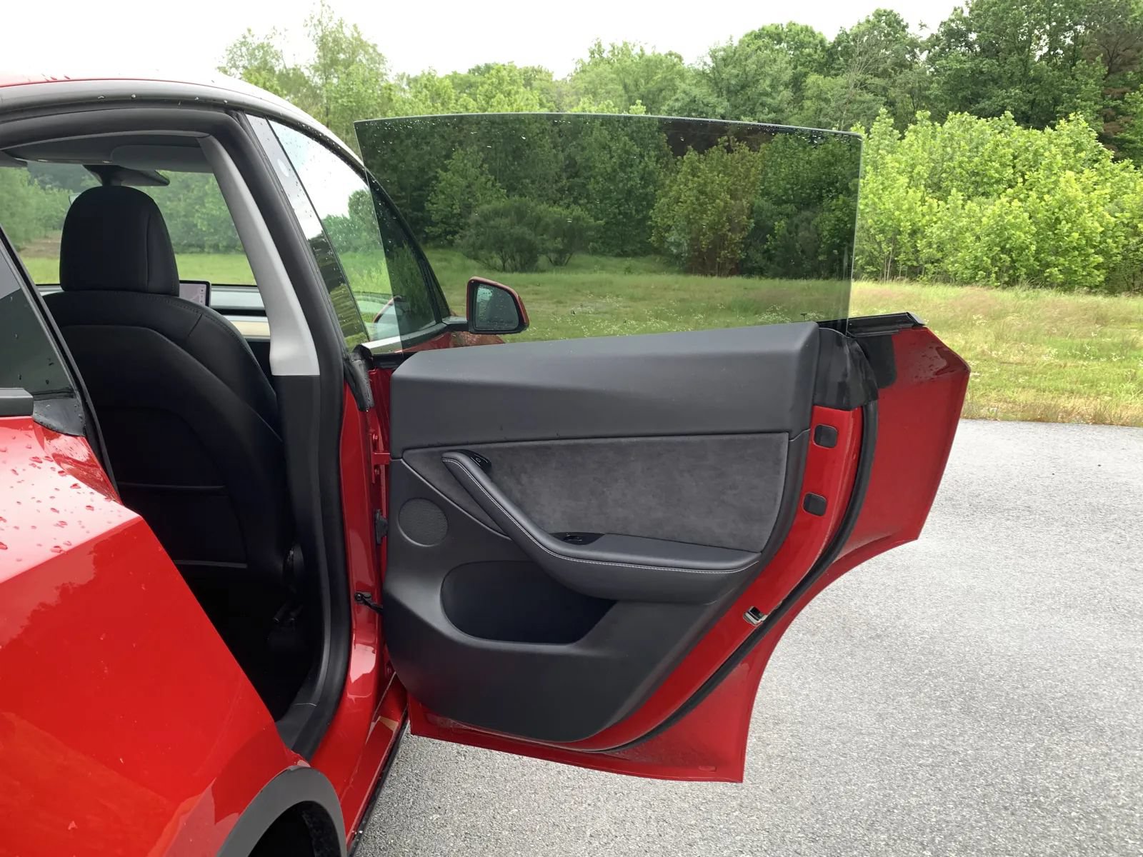 Used 2021 Tesla Model Y Long Range AWD/4WD image 30