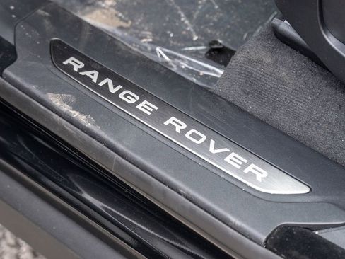 New 2026 Land Rover Range Rover Velar Dynamic SE image 15