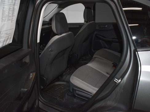 Used 2022 Ford Escape SE w/ SE Sport Appearance Package image 23