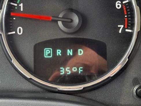 Used 2012 Jeep Liberty Sport image 40