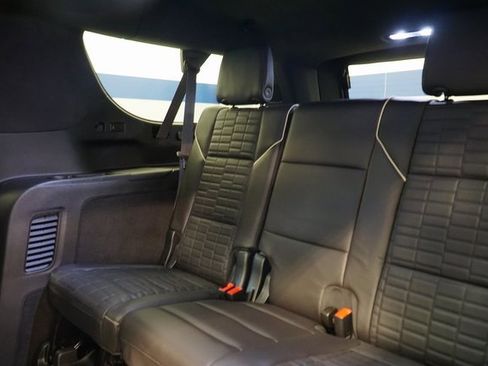 Used 2023 Cadillac Escalade ESV Sport Platinum w/ LPO, ONYX Package image 25