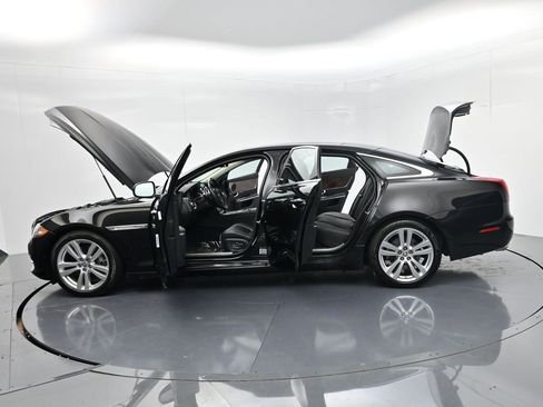 Used 2011 Jaguar XJ L image 63