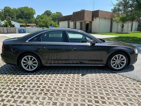 Used 2011 Audi A8 4.2 AWD/4WD image 8