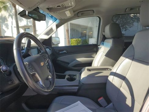 Used 2019 Chevrolet Tahoe LT w/ Luxury Package image 16