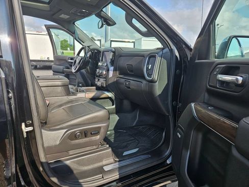Used 2019 GMC Sierra 1500 SLT w/ SLT Premium Plus Package AWD/4WD image 27