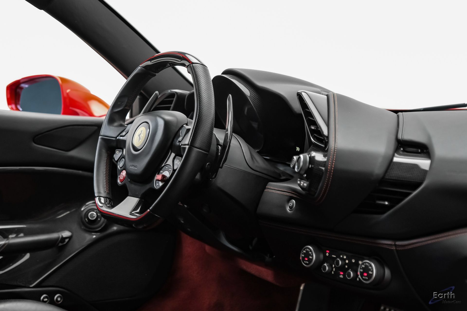 Used 2017 Ferrari 488 GTB RWD image 62