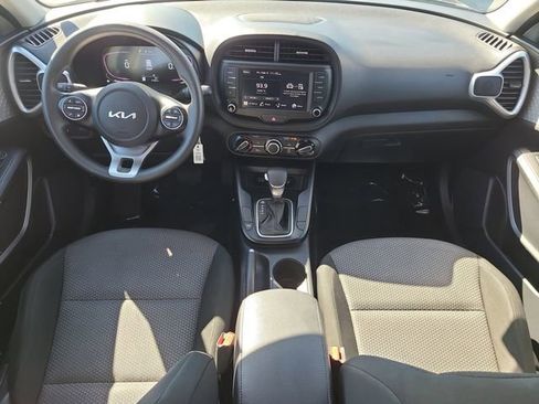 Used 2024 Kia Soul LX w/ Option Group 015 FWD image 12